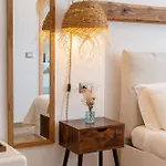 Homestay Arya Dimora Mediterranea Centro