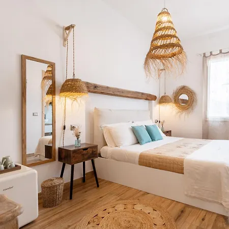 Arya Dimora Mediterranea Centro Homestay