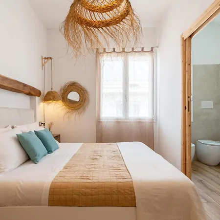 Homestay Arya Dimora Mediterranea Centro